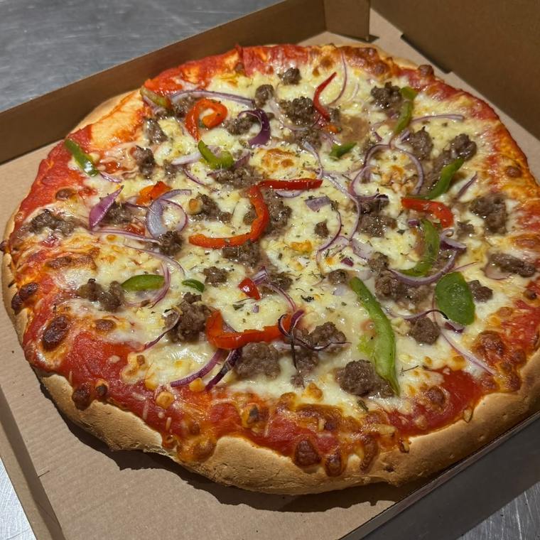 Pizza Bolognaise